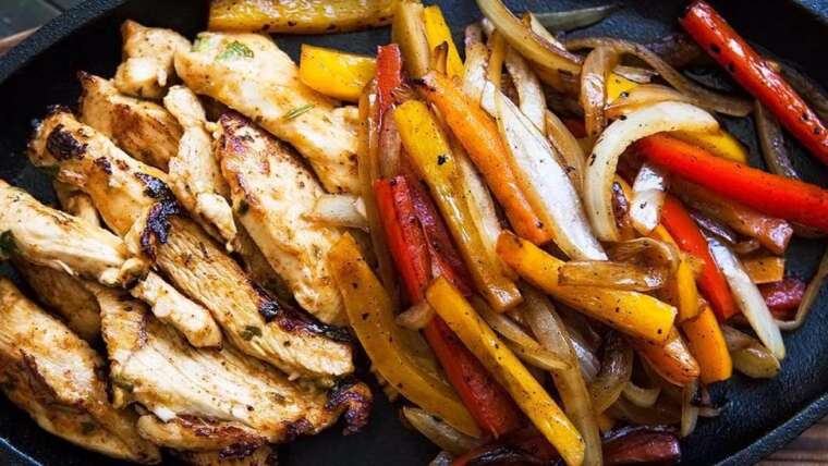 LUNCH FAJITAS